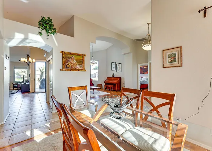 Patio + Water View: Lakefront Escape!